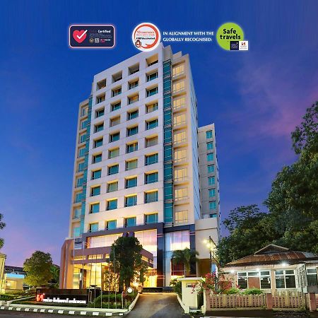 Swiss-Belhotel Maleosan Manado Buitenkant foto