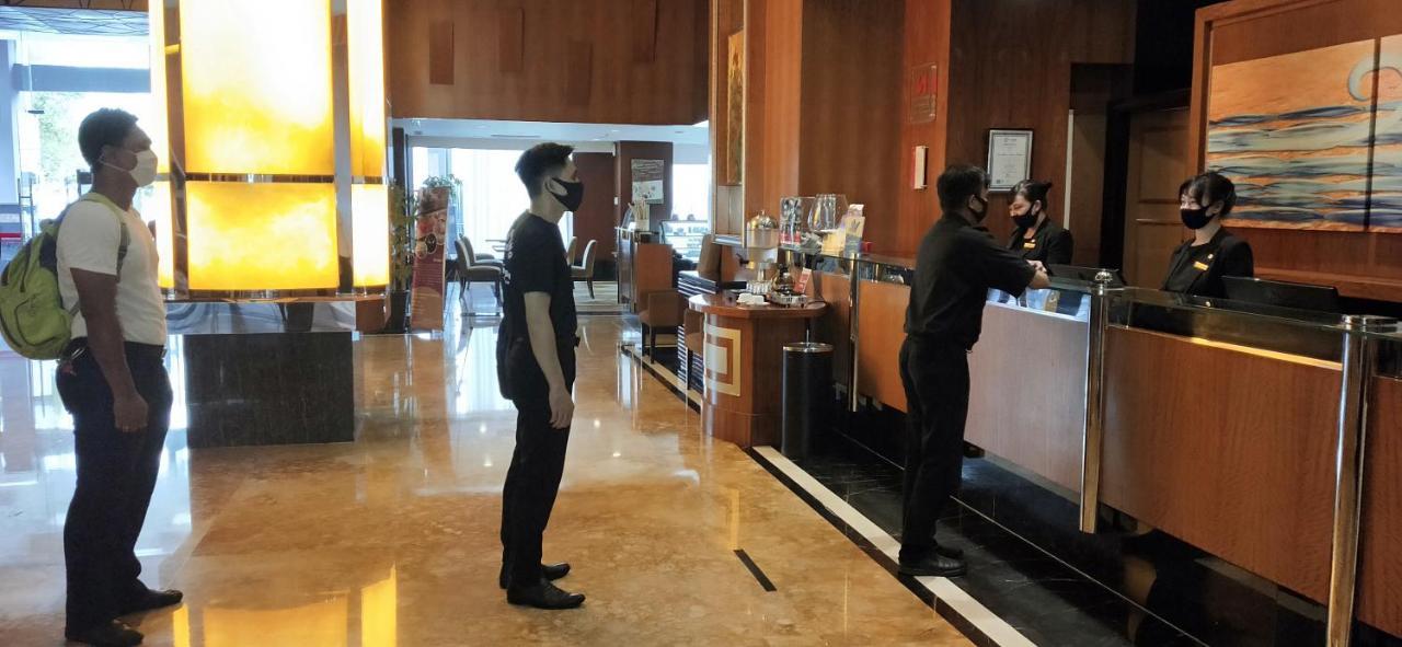 Swiss-Belhotel Maleosan Manado Buitenkant foto