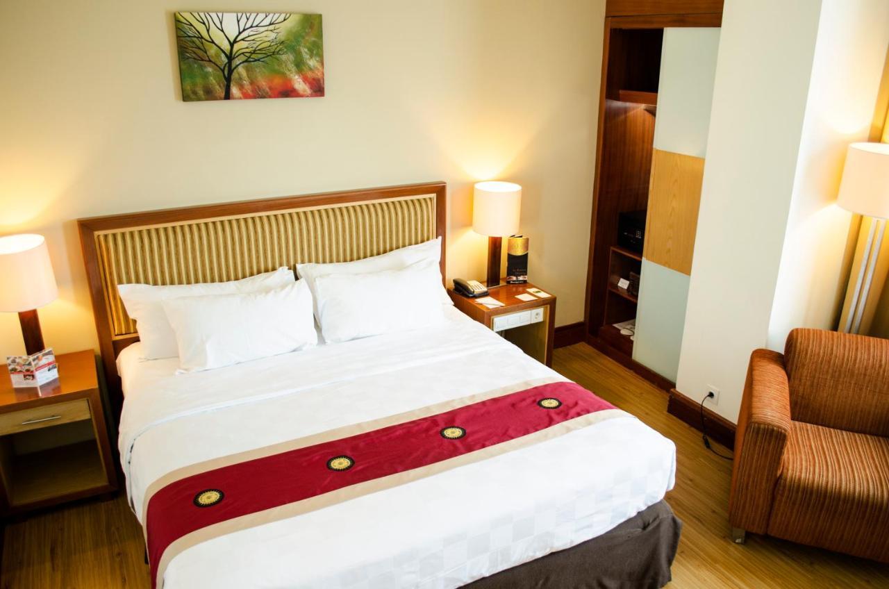 Swiss-Belhotel Maleosan Manado Buitenkant foto