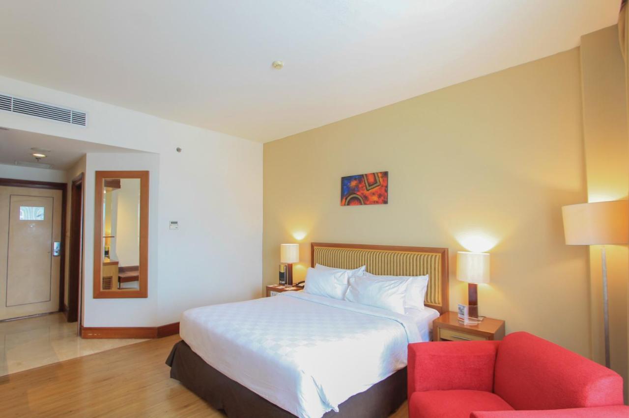 Swiss-Belhotel Maleosan Manado Buitenkant foto