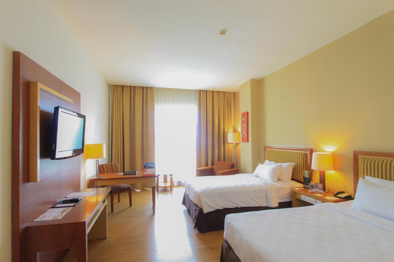 Swiss-Belhotel Maleosan Manado Buitenkant foto