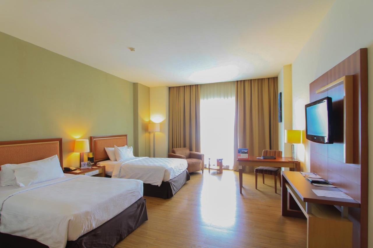 Swiss-Belhotel Maleosan Manado Buitenkant foto
