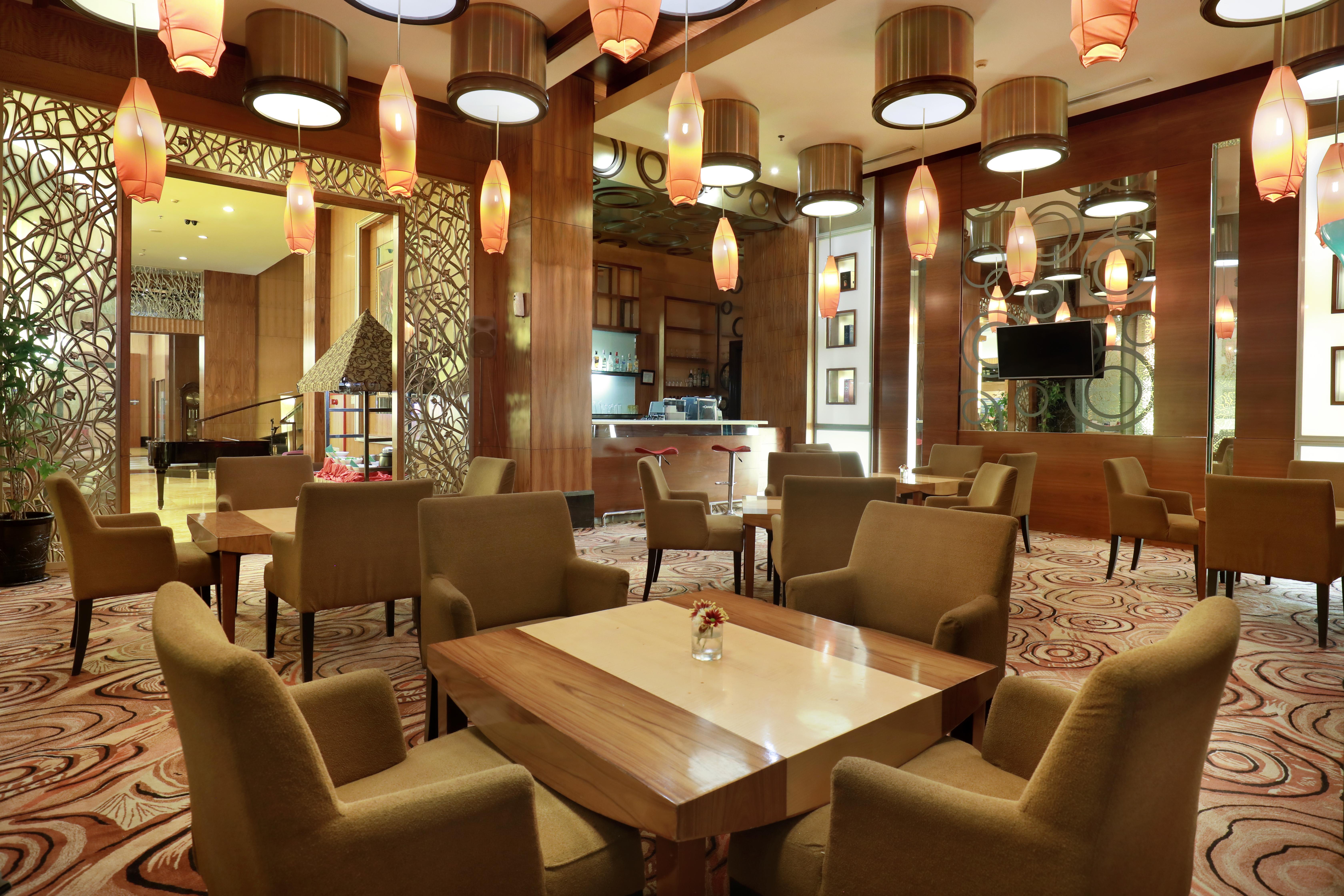 Swiss-Belhotel Maleosan Manado Buitenkant foto