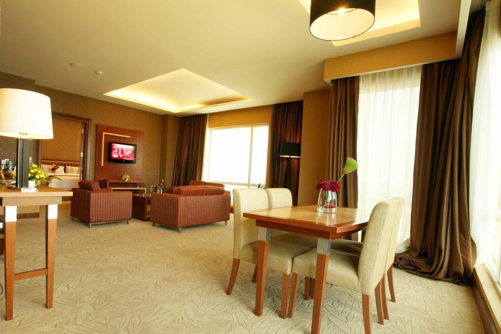 Swiss-Belhotel Maleosan Manado Buitenkant foto