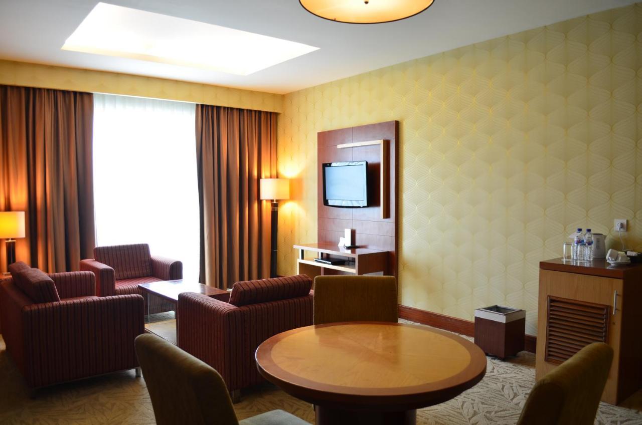 Swiss-Belhotel Maleosan Manado Buitenkant foto